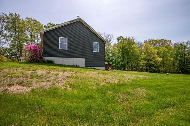 372 Cross Road, Rochester, NH 03867