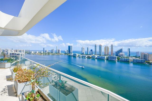 2800 Island Blvd PH05, Aventura, FL 33160