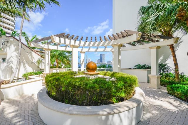 2800 Island Blvd PH05, Aventura, FL 33160