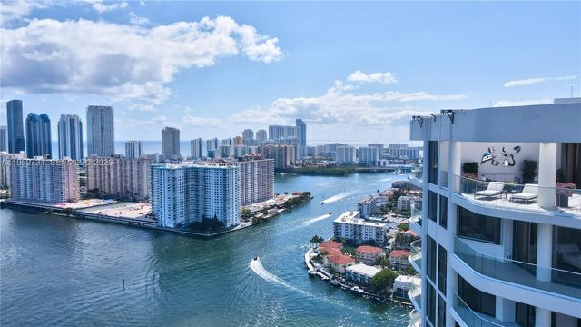 2800 Island Blvd PH05, Aventura, FL 33160