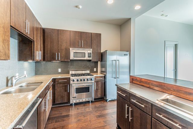 3100 W 7th Street 811, Fort Worth, TX 76107