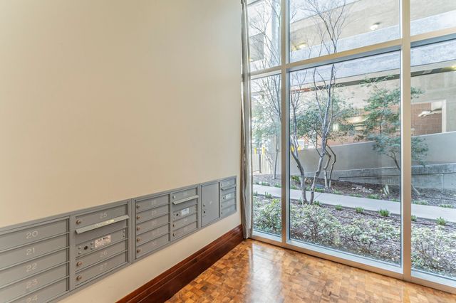 3100 W 7th Street 811, Fort Worth, TX 76107