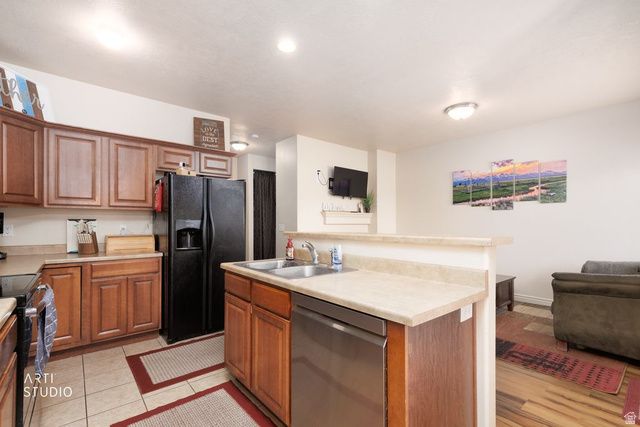 14597 S PEBBLE ROSE DR, Herriman, UT 84096