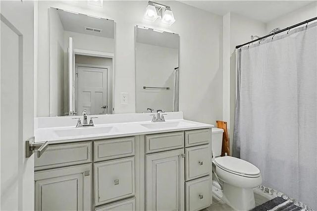 136 Salt Lake Lane Lane, Hoschton, GA 30548