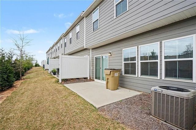 136 Salt Lake Lane Lane, Hoschton, GA 30548