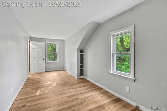 9636 Plainview Avenue, Detroit, MI 48228