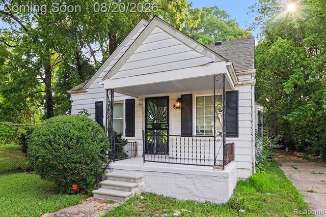9636 Plainview Avenue, Detroit, MI 48228