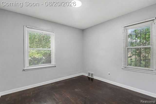 9636 Plainview Avenue, Detroit, MI 48228