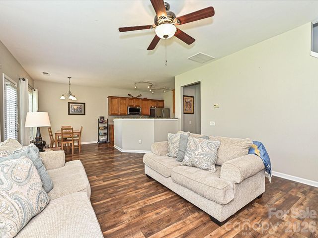 2505 Mullis Lane, Matthews, NC 28105