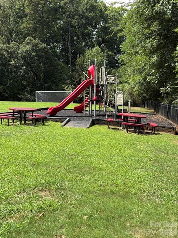 2505 Mullis Lane, Matthews, NC 28105