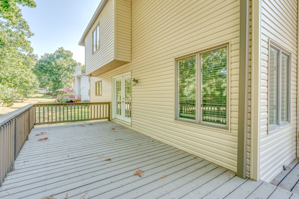 Image 50 of property listing at 412 Jay Drive, Mt Vernon, IL 62864