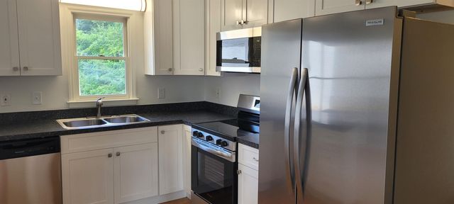 7 S Farr Ave., Andrews, SC 29510