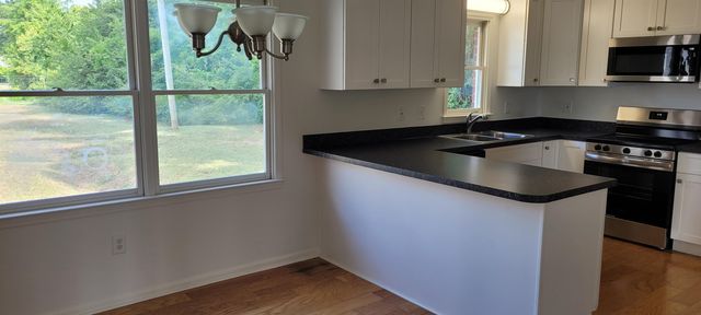 7 S Farr Ave., Andrews, SC 29510