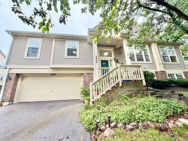 2820 N GREENWOOD Avenue, Arlington Heights, IL 60004