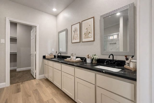 2225 College Street, Greenville, TX 75407