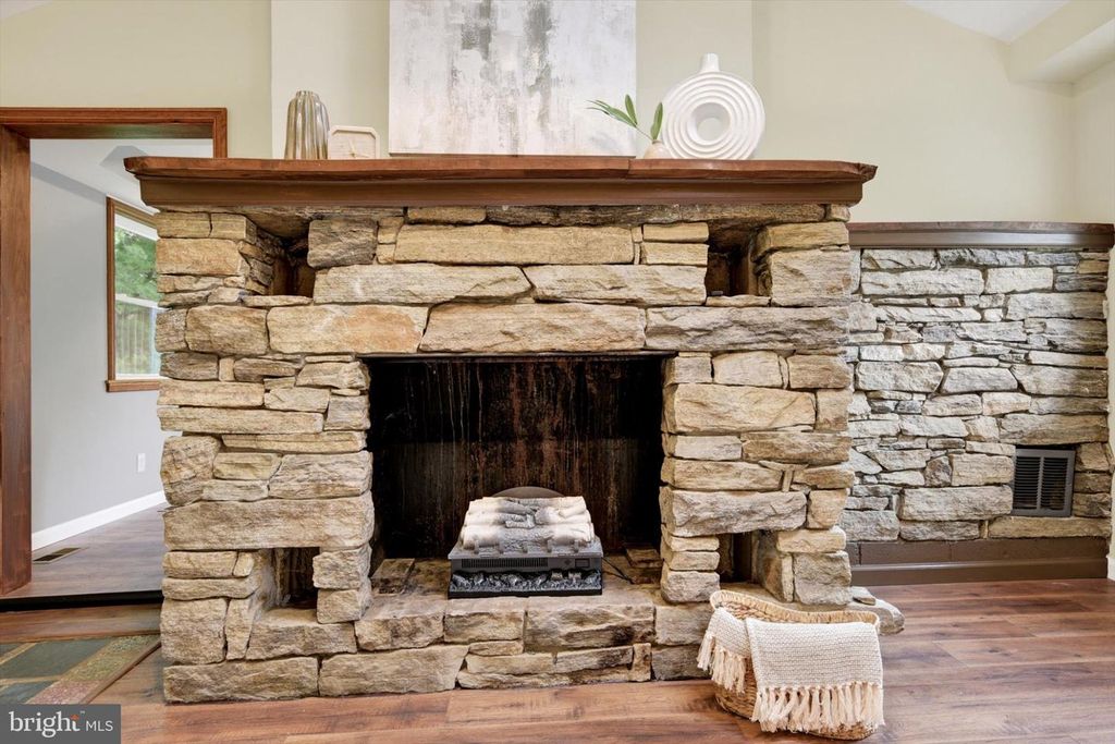 Image 13 of property listing at 2856 SHARON RD, Jarrettsville, MD 21084