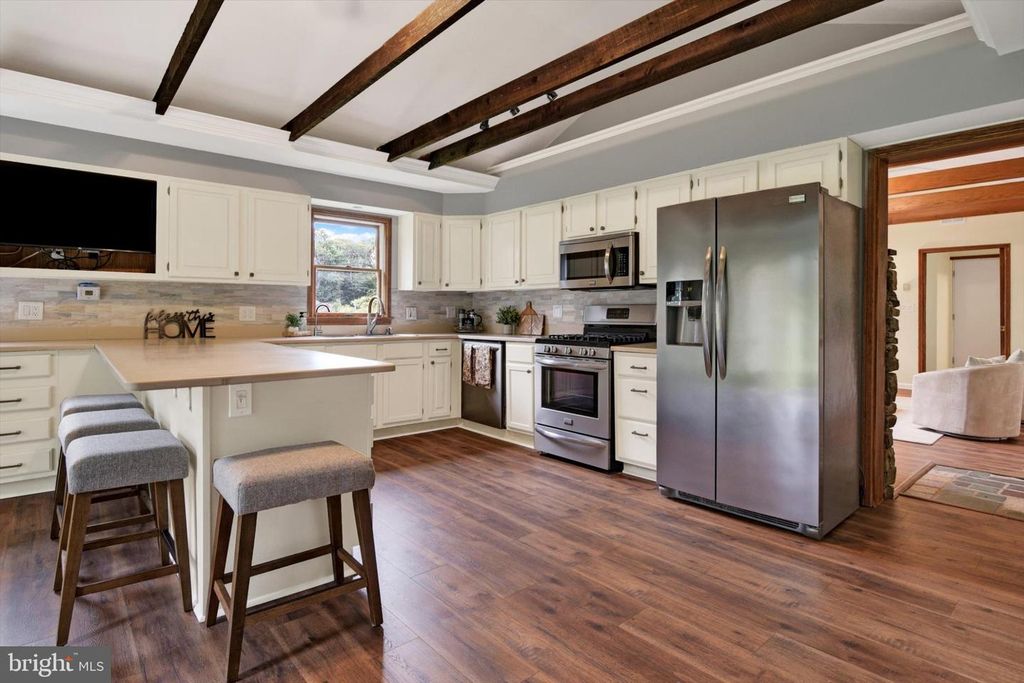 Image 10 of property listing at 2856 SHARON RD, Jarrettsville, MD 21084