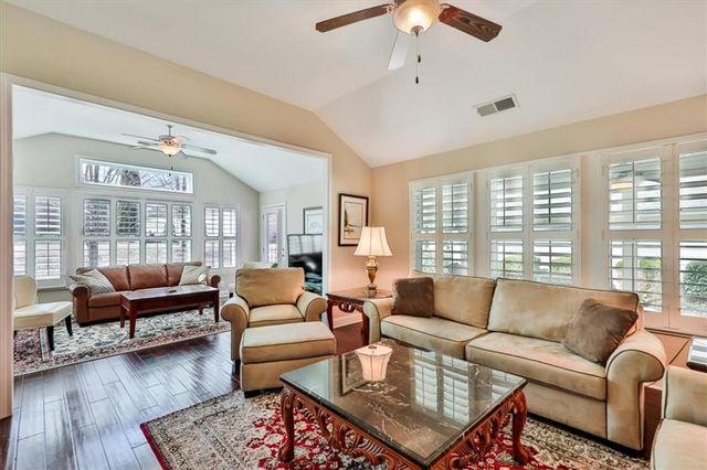 2058 Bonneville Lane, Powder Springs, GA 30127