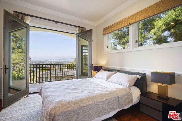 10940 Terryview Drive, Studio City (los Angeles), CA 91604