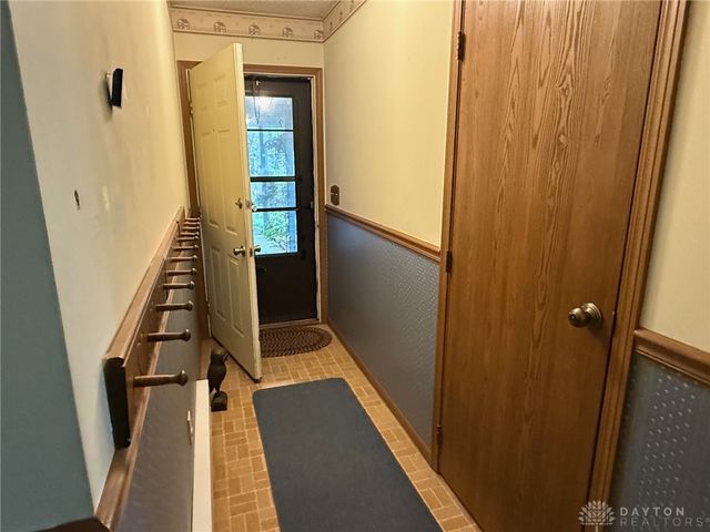 8531 Kingston Drive, Franklin, OH 45005