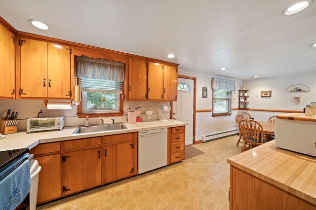 14 Gerald Avenue, Randolph, MA 02368