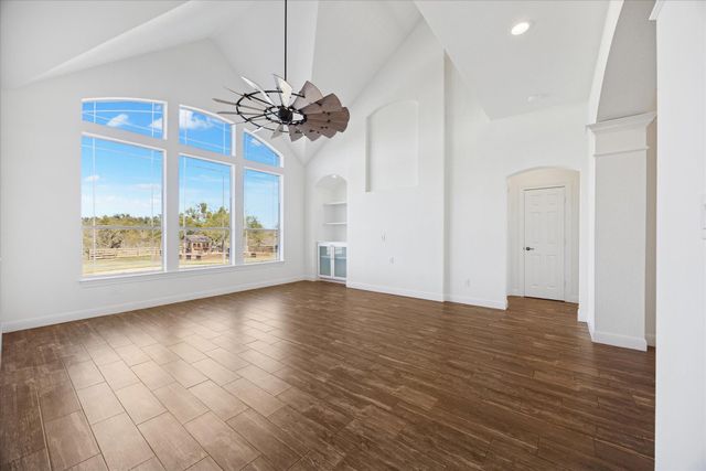 100 Cross TRL, Spicewood, TX 78669