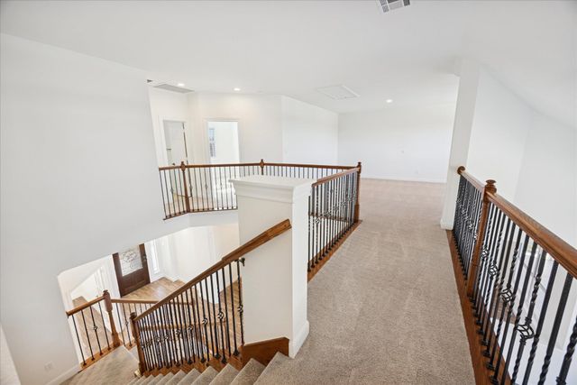 100 Cross TRL, Spicewood, TX 78669