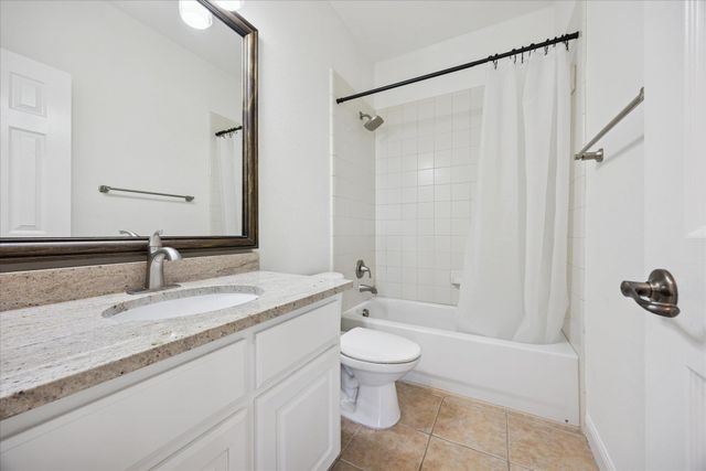 100 Cross TRL, Spicewood, TX 78669