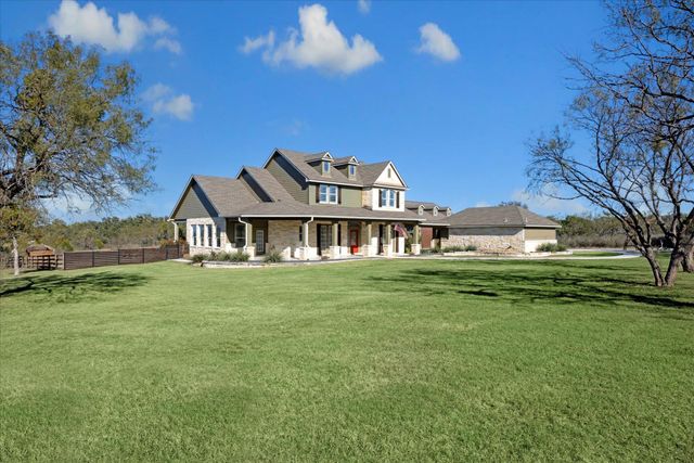 100 Cross TRL, Spicewood, TX 78669