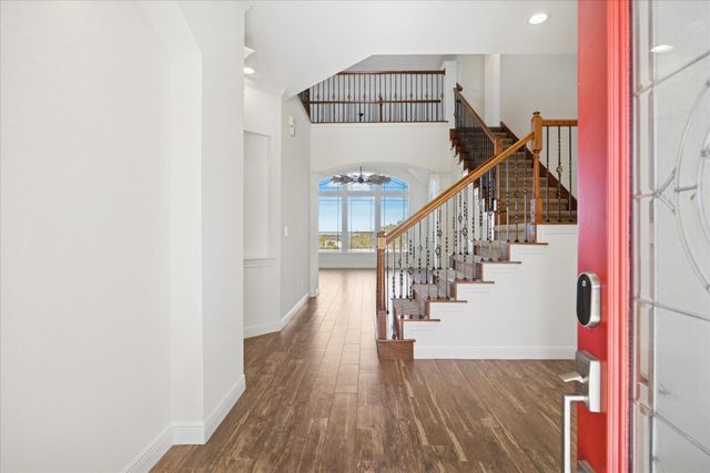 100 Cross TRL, Spicewood, TX 78669