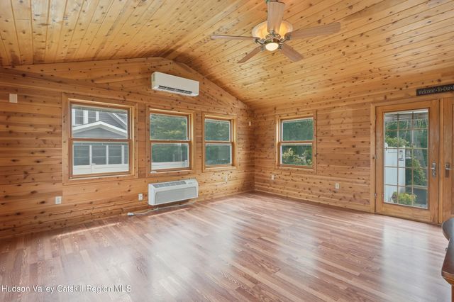 29 Academy Street, Kerhonkson, NY 12446