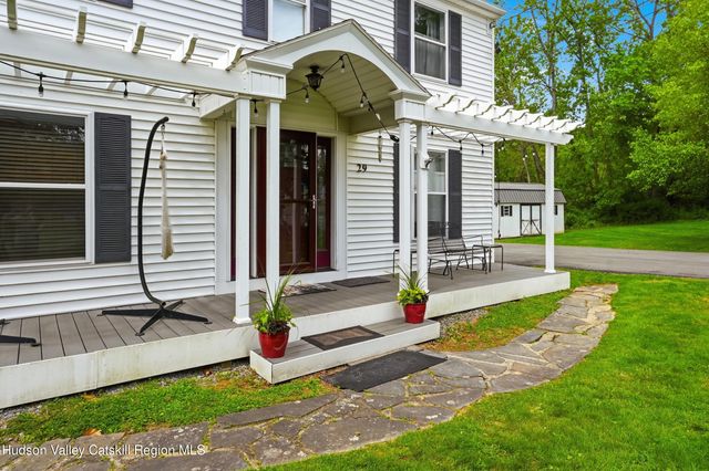 29 Academy Street, Kerhonkson, NY 12446