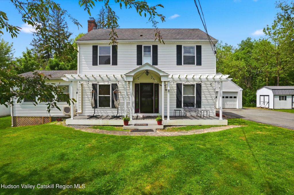 29 Academy Street, Kerhonkson, NY 12446