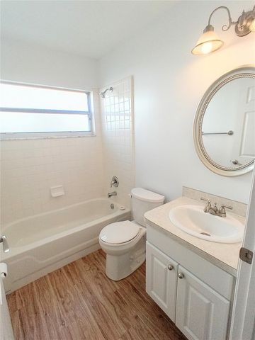 209 INDIAN POINT CIRCLE, Kissimmee, FL 34746