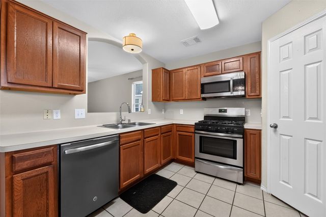 9627 Alex Springs Lane, Houston, TX 77044