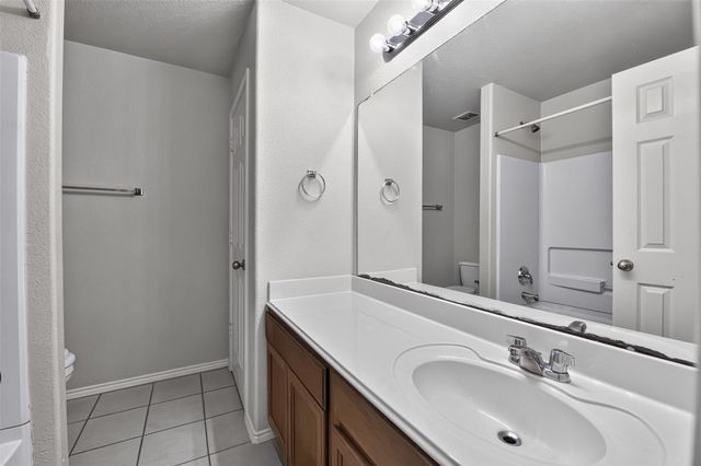 9627 Alex Springs Lane, Houston, TX 77044