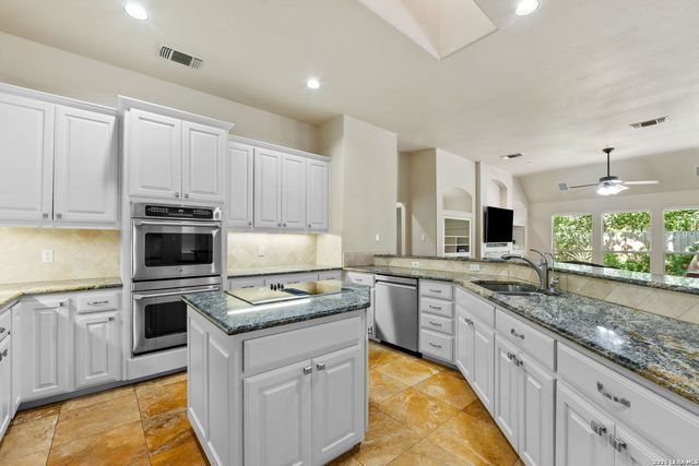 29627 FAIRVIEW PL, Fair Oaks Ranch, TX 78015