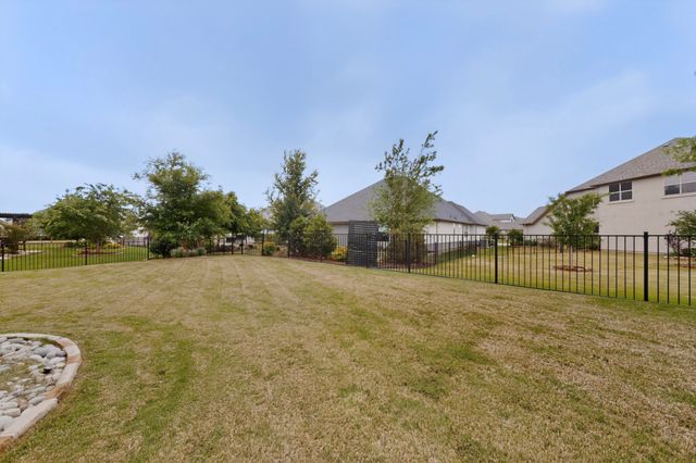 8008 American Way, Denton, TX 76207