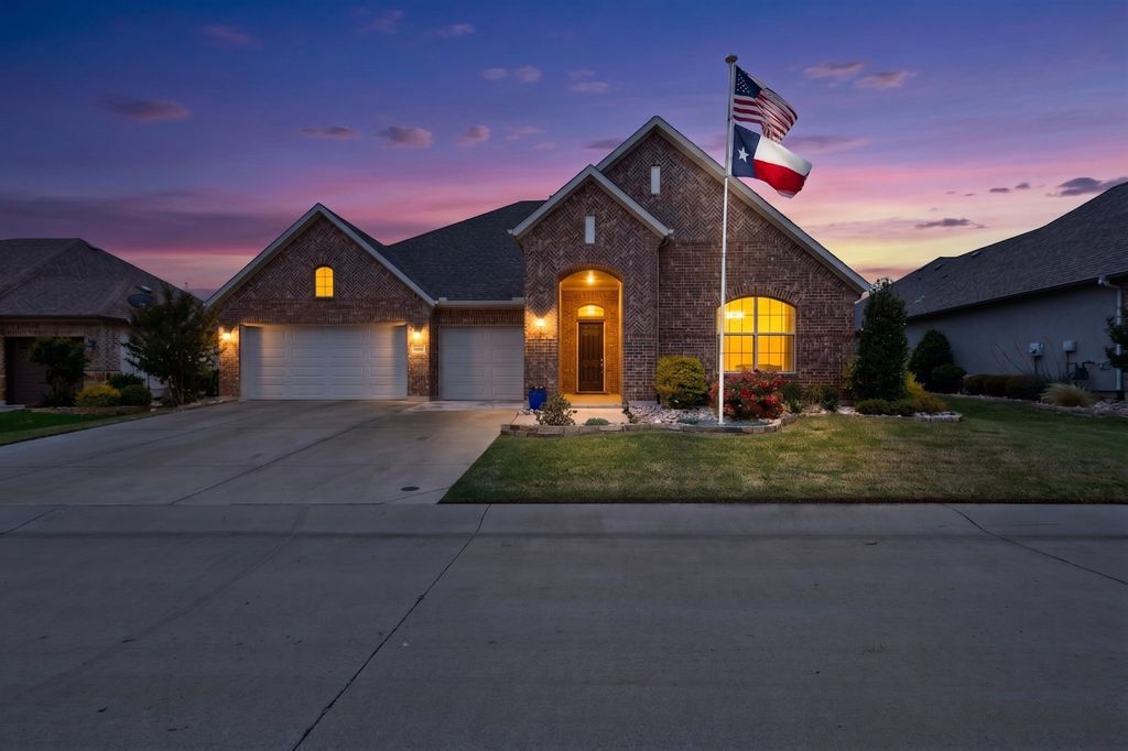 8008 American Way, Denton, TX 76207