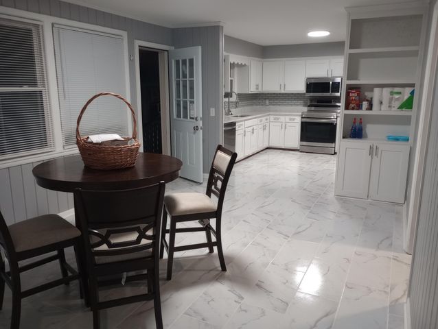 119 Chippendale DR, Hendersonville, TN 37075