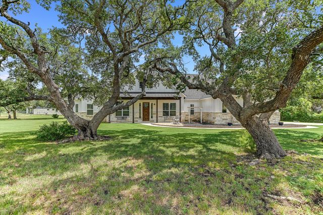 815 County Road 207, Liberty Hill, TX 78642