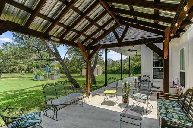 815 County Road 207, Liberty Hill, TX 78642