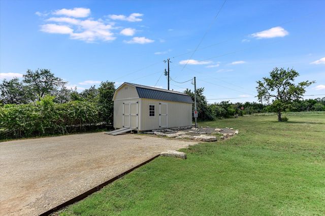 815 County Road 207, Liberty Hill, TX 78642