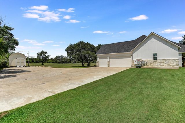 815 County Road 207, Liberty Hill, TX 78642