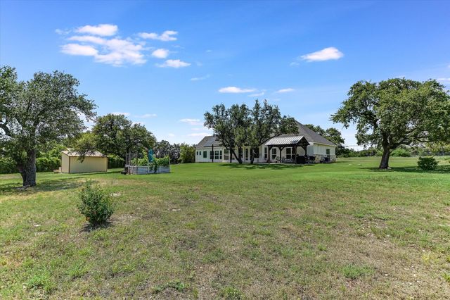 815 County Road 207, Liberty Hill, TX 78642