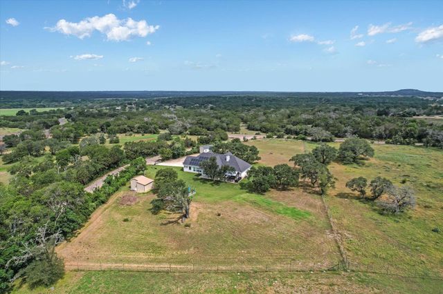 815 County Road 207, Liberty Hill, TX 78642