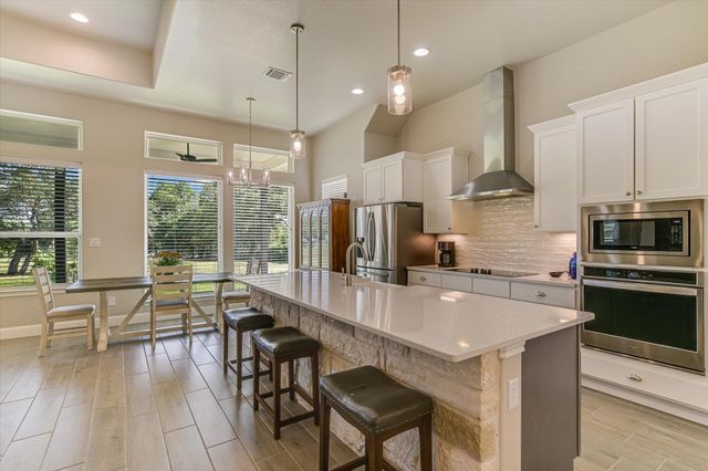 815 County Road 207, Liberty Hill, TX 78642