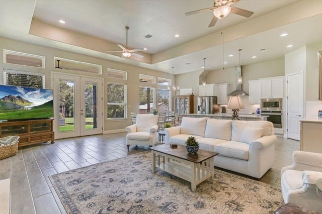 815 County Road 207, Liberty Hill, TX 78642