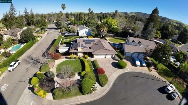 3320 Bowmore Court, Walnut Creek, CA 94598