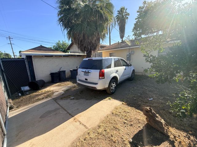 728 N Palm Avenue, Fresno, CA 93728